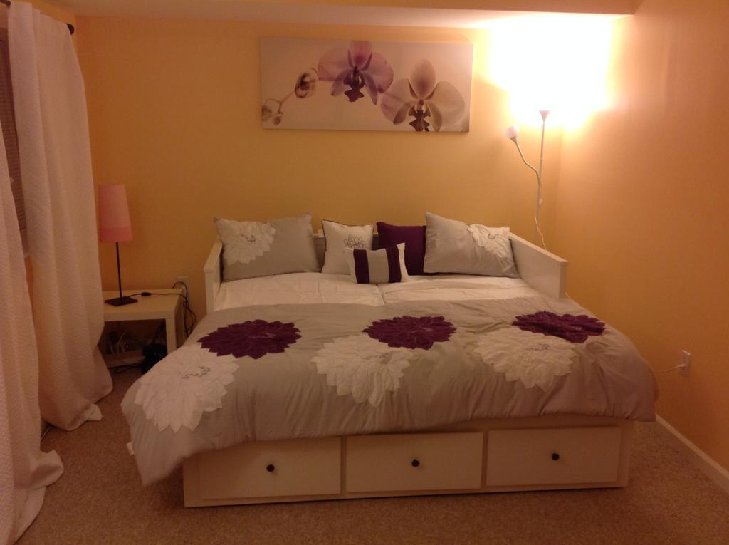 Mojoy Homesuites At Runyon Newark Eksteriør bilde