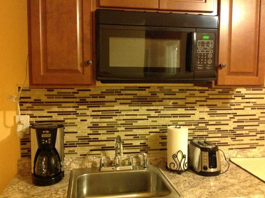 Mojoy Homesuites At Runyon Newark Eksteriør bilde