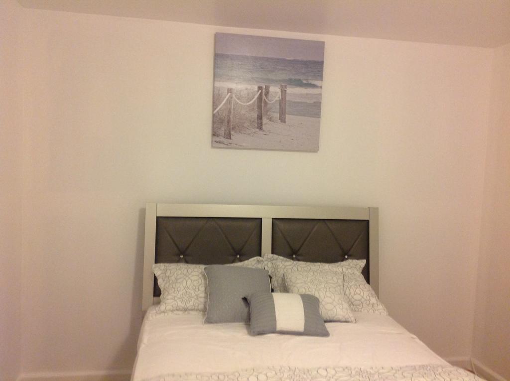 Mojoy Homesuites At Runyon Newark Eksteriør bilde