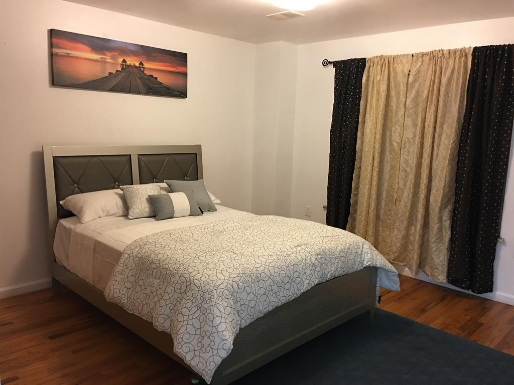 Mojoy Homesuites At Runyon Newark Eksteriør bilde