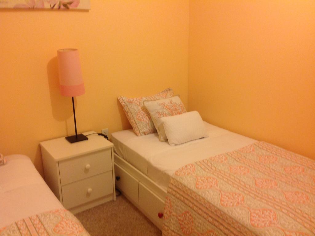 Mojoy Homesuites At Runyon Newark Eksteriør bilde